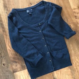 GUC navy blue sweater